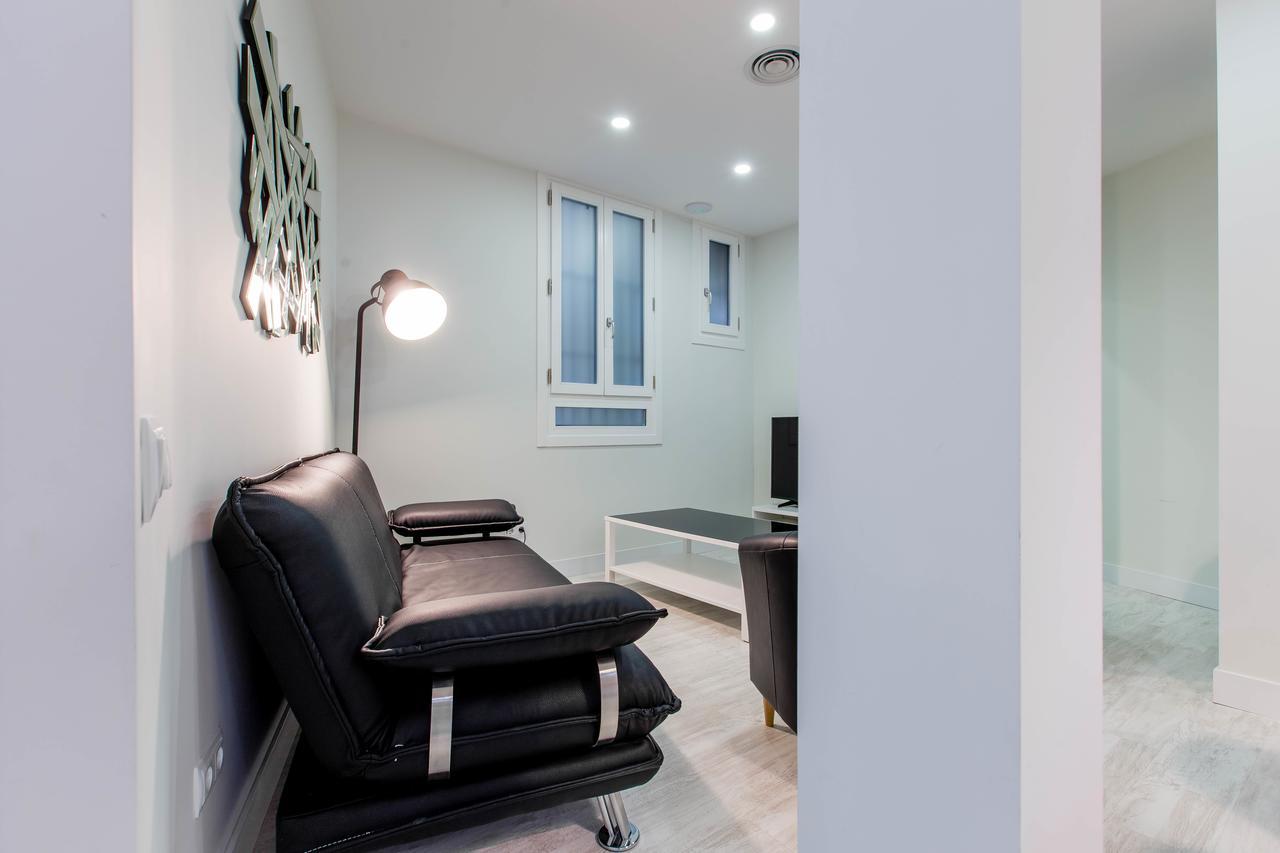 Apartmán Bookinmadrid Com - Cascorro Sq 18 Pax Exteriér fotografie