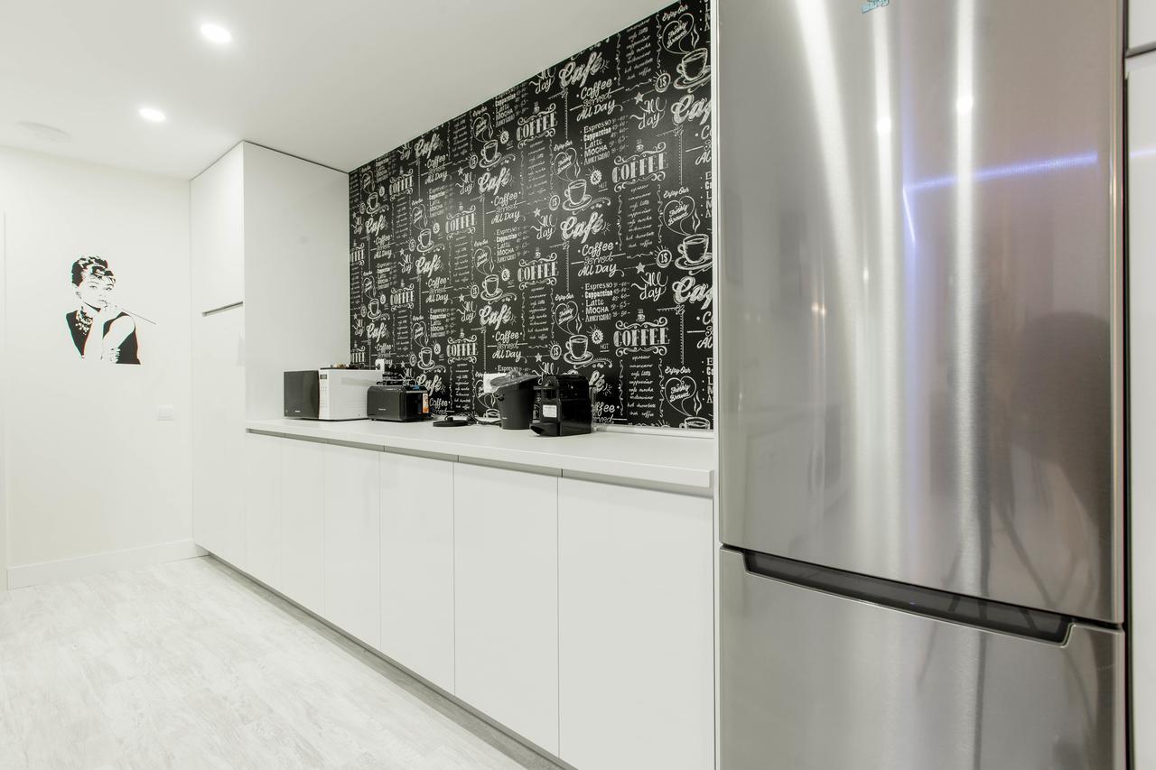 Apartmán Bookinmadrid Com - Cascorro Sq 18 Pax Exteriér fotografie